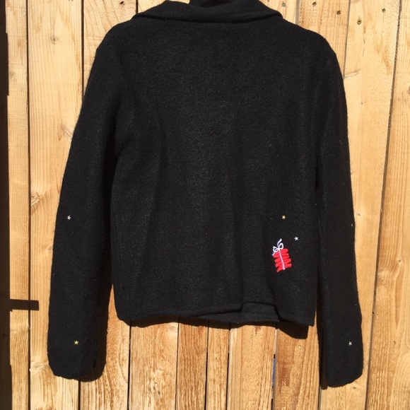 Pretty Christmas Wool Sweater - Picture 2 of 2